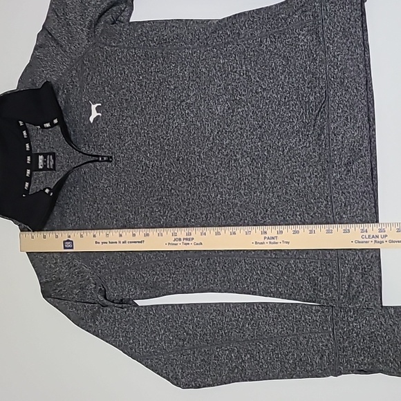 PINK VICTORIA'S SECRET Gray Quarter Zip Pull Over Active Wear Top - Size Medium - Picture 10 of 13
